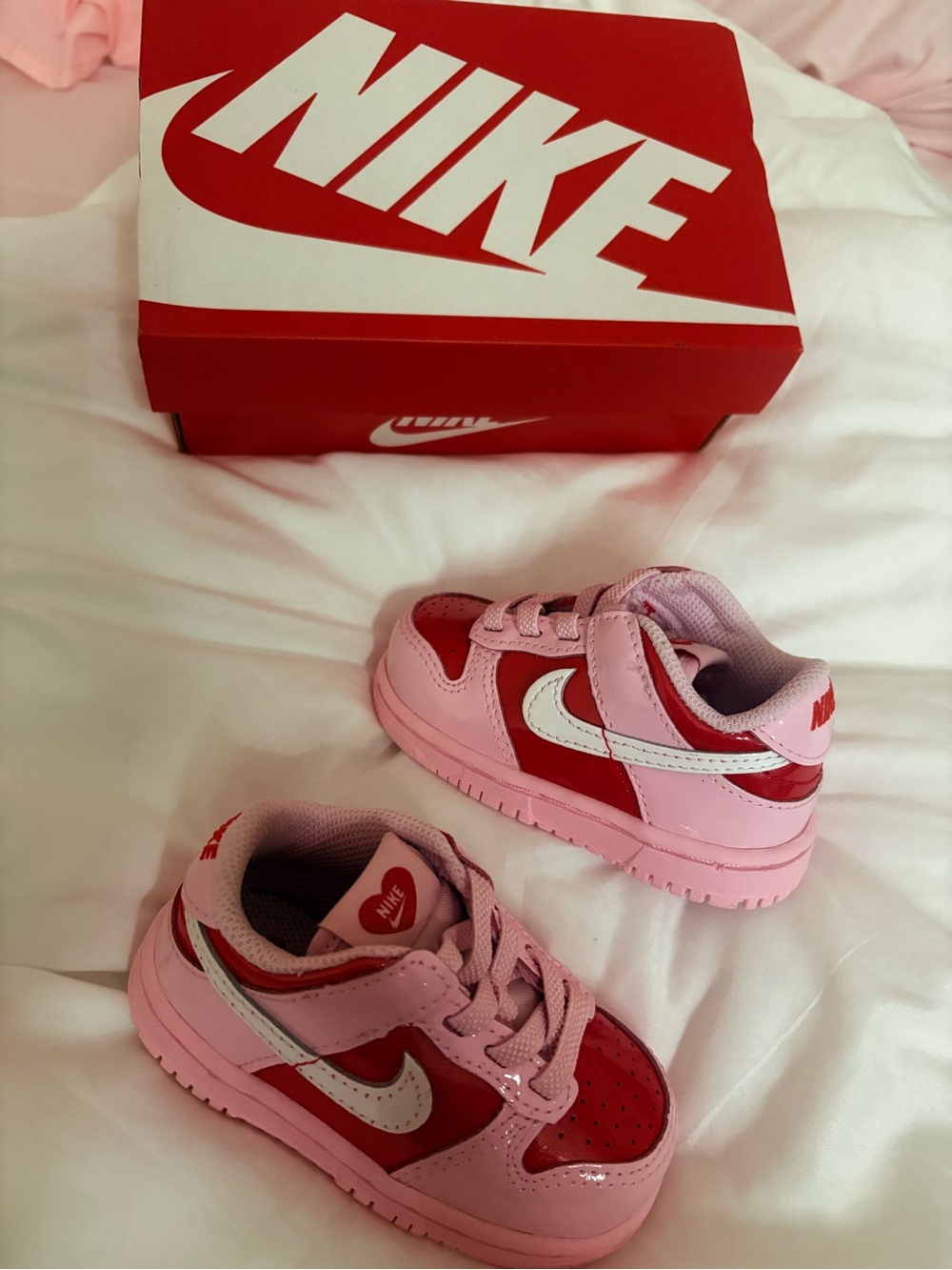 Nike Kids Pink & Red Low-Top Sneakers with White Swoosh